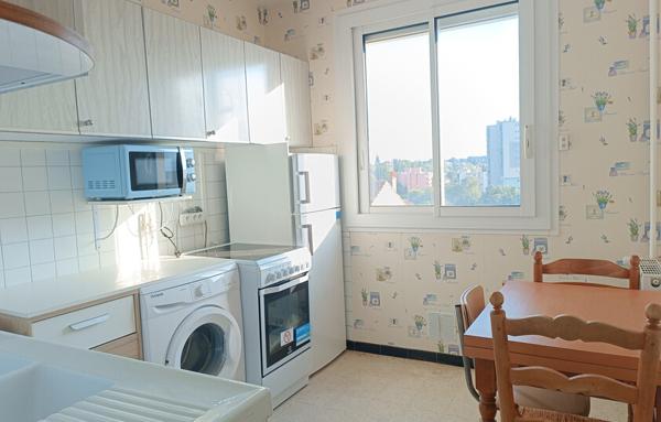 Appartement T2 42m2 avec balcon garage et cave