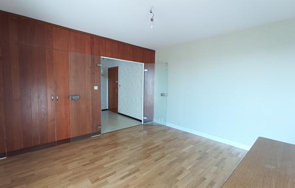 Appartement T2 42m2 avec balcon garage et cave