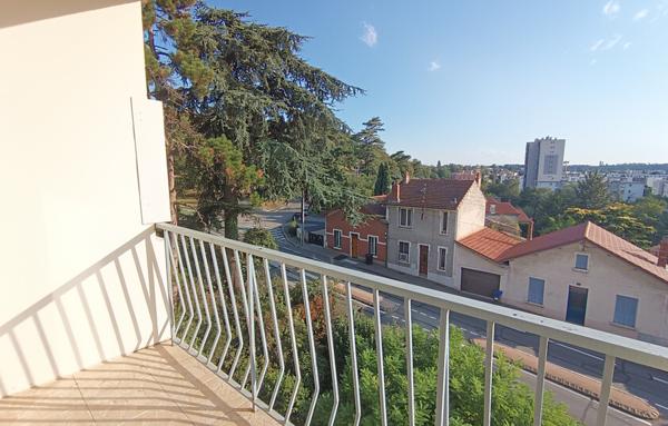 Appartement T2 42m2 avec balcon garage et cave