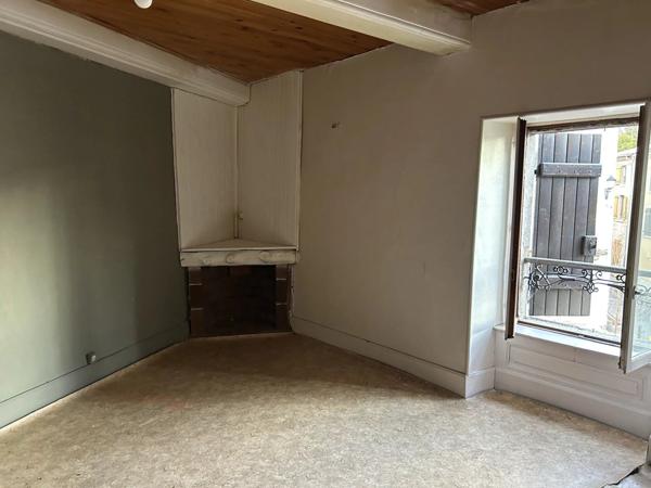 Vente Immeuble 7 pièces à Plauzat