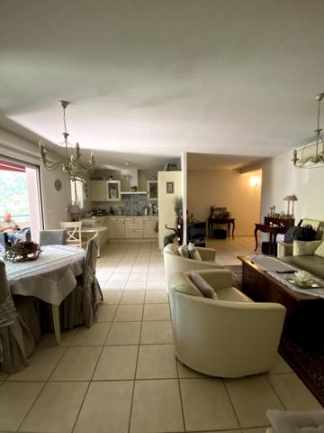 résidence très calme , appartement tries bien agencé
