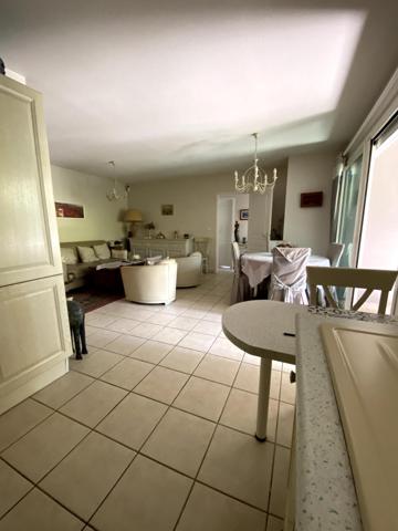résidence très calme , appartement tries bien agencé