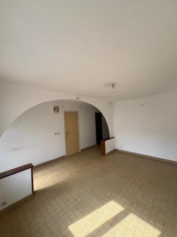 Maison de village avec jardin