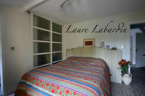 Domaine à vendre comprenant, une maison, des chambres d'hôtes et 2 appartements sur plus d'un hectare à SAINTE BAZEILLE (47)