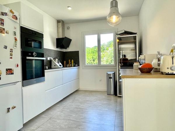 La Ciotat (13600) Charmante maison individuelle T4/T5 vue mer