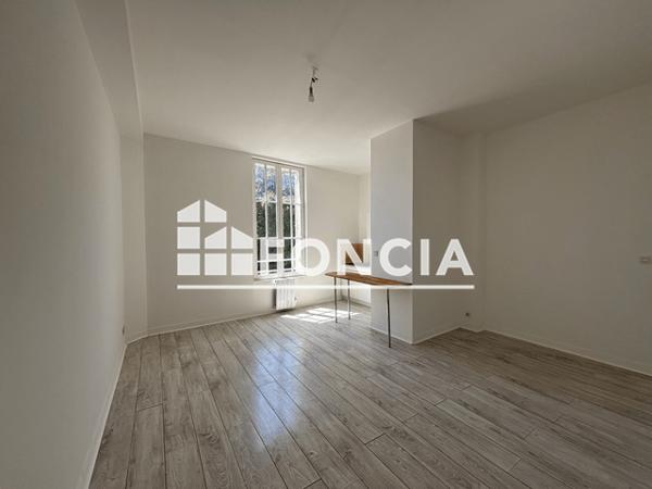 Location Appartement 2 pièces 54.89 m² - 13 RUE GAMBETTA Chateau-renault 37110