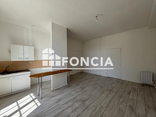 Location Appartement 2 pièces 54.89 m² - 13 RUE GAMBETTA Chateau-renault 37110