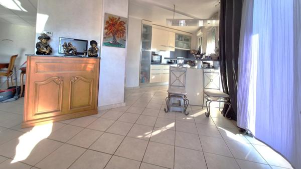 Appartement à vendre 4 pièces MARSEILLE 4EME ARRONDISSEMENT (13) La blancarde