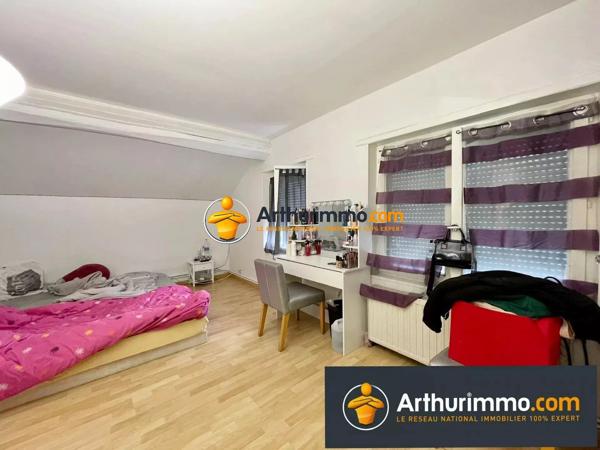 Vente                                                      Immeuble
                        
                     9 pièces                      315 m2                     à Coulommiers