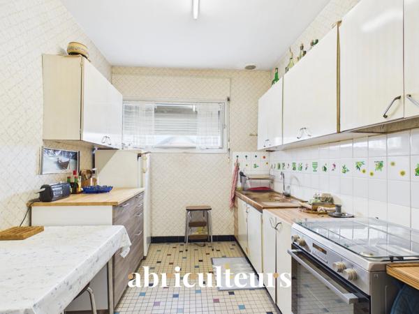 Maison de 77 m² avec garage et jardin Saintes