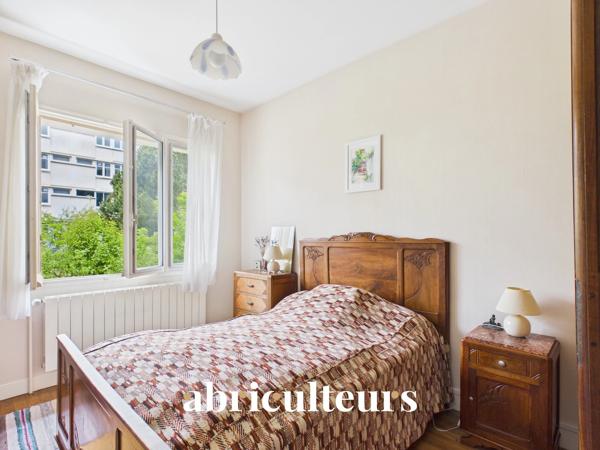 Maison de 77 m² avec garage et jardin Saintes