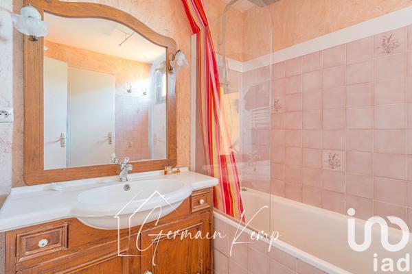 Maison 4 pièces de 90 m² à Genas (69740)