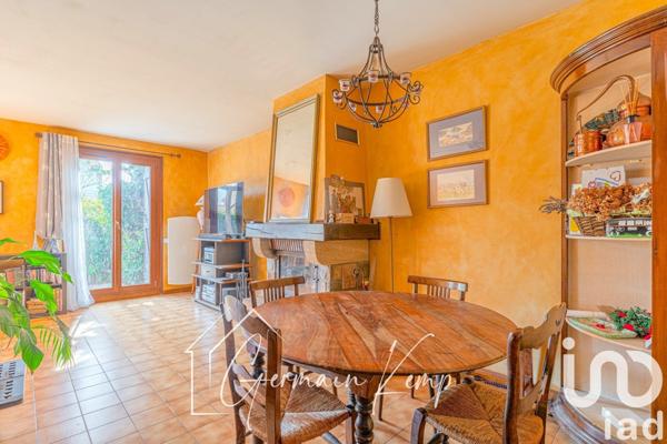 Maison 4 pièces de 90 m² à Genas (69740)