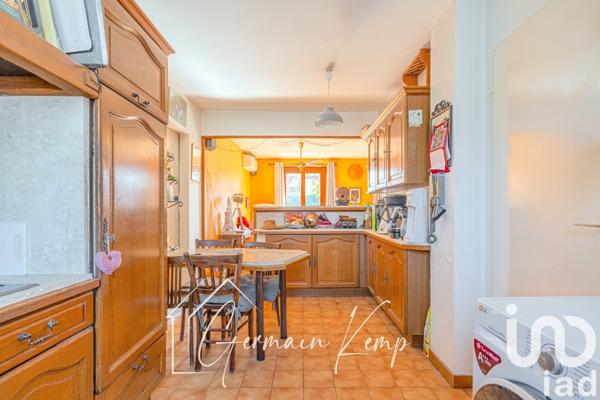 Maison 4 pièces de 90 m² à Genas (69740)