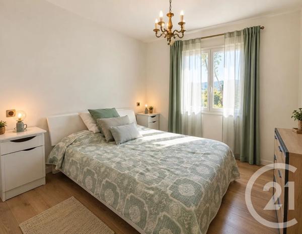 Maison à vendre  4 pièces - 92,49 m 2   LA MOLE  - 83