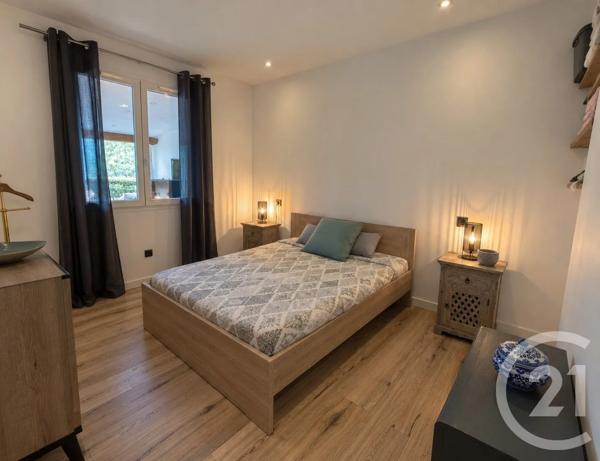Maison à vendre  4 pièces - 92,49 m 2   LA MOLE  - 83