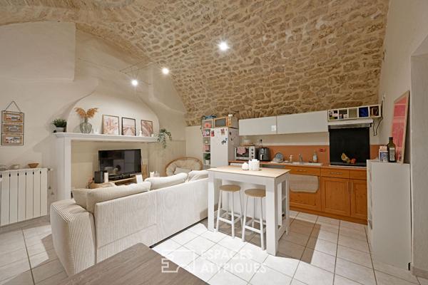 Maison bourgeoise du XVeme siècle répartie en deux appartements