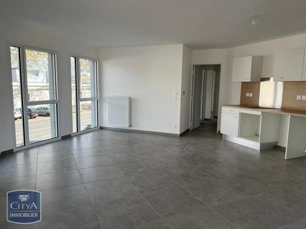 Appartement à louer 5 pièces 97.3m²