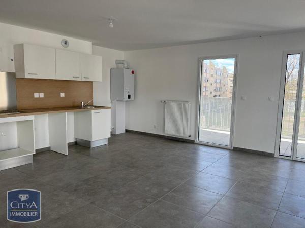 Appartement à louer 5 pièces 97.3m²