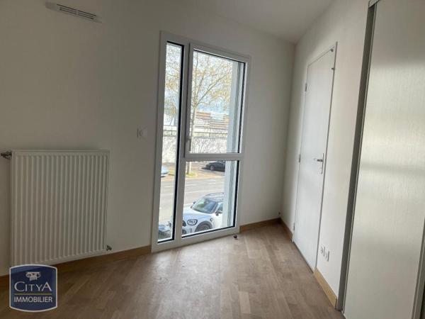 Appartement à louer 5 pièces 97.3m²