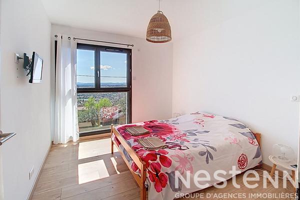 A VENDRE Draguignan Maison contemporaine avec DEPENDANCE, PISCINE, GARAGES