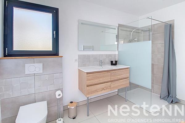 A VENDRE Draguignan Maison contemporaine avec DEPENDANCE, PISCINE, GARAGES