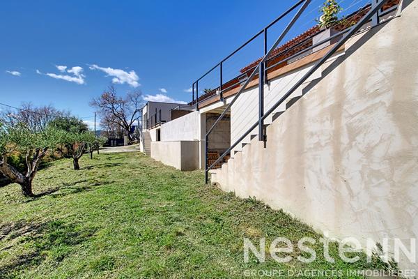 A VENDRE Draguignan Maison contemporaine avec DEPENDANCE, PISCINE, GARAGES