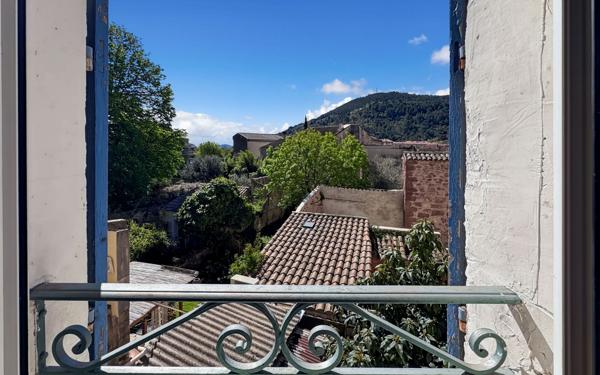 Appartement à vendre    3 pièces • 85 m2 Solliès-Pont