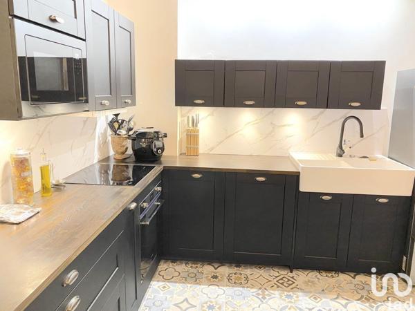 Bastide 6 pièces de 135 m² à Marseille (13015)