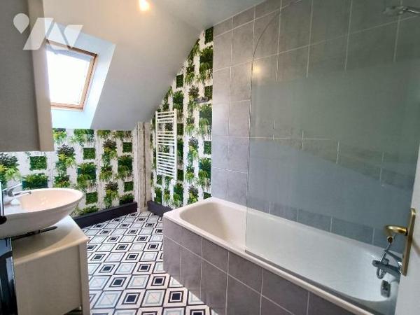 NOUVEAUTE - SEULEMENT CHEZ TRENTE CINQ NOTAIRES - proche du Carrefour Market - dans une copropr...