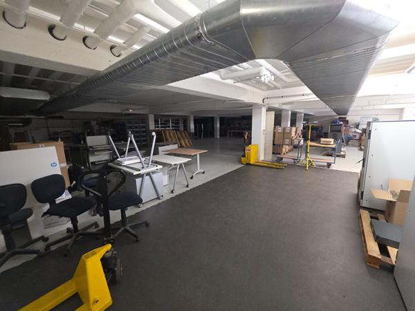 Local d'activité Tours 700 m2