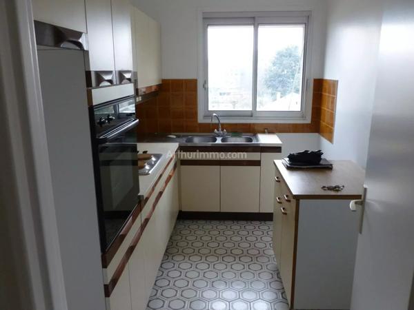 Location                                                      Appartement
                        
                     3 pièces                      74 m2                     à Châtenay-Malabry