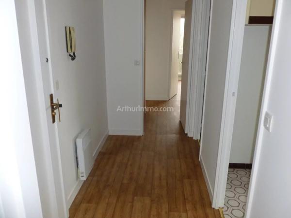 Location                                                      Appartement
                        
                     3 pièces                      74 m2                     à Châtenay-Malabry