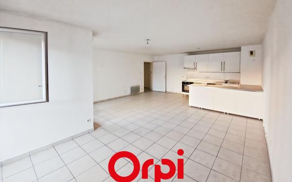 Appartement à vendre    3 pièces • 64 m2 Marseille 3