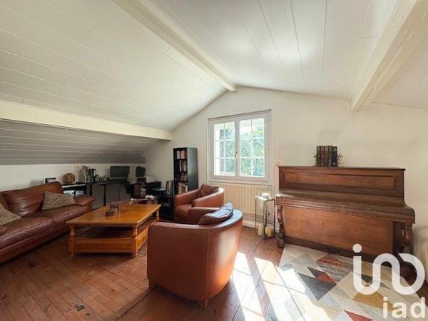 Maison 6 pièces de 145 m² à Hagetmau (40700)