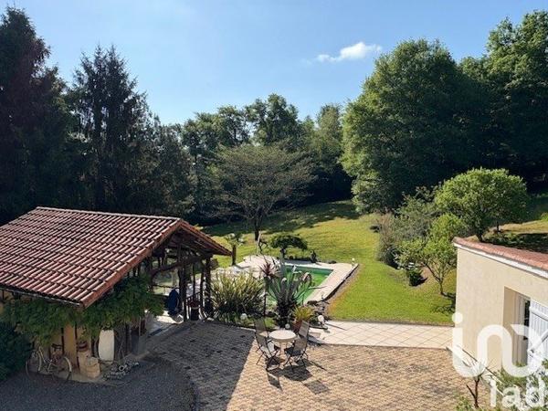 Maison 6 pièces de 145 m² à Hagetmau (40700)