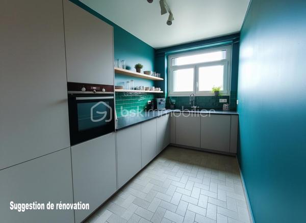 Au 6e et dernier étage avec ascenseur d’un immeuble en pierre de taille de la fin des années 50, ce 3 pièces de 52,8 m² bénéficie d’atouts recherchés : absence de vis-à-vis direct, balcon et beau potentiel après rénovation. Exposé nord-est et situé côté rue (rue calme), l’appartement offre une distribution agréable et une belle sensation d’espace grâce à son étage élevé.
Il se compose actuellement d’un séjour ouvrant sur un balcon, de deux chambres, d’une cuisine indépendante à refaire entièrement, d’une SdB avec grande douche à l'italienne, de WC séparés ainsi que d’un grand placard.
Des travaux de rénovation sont à prévoir (cuisine, enduits et peintures notamment), laissant la possibilité de créer un intérieur entièrement personnalisé tout en conservant de beaux éléments existants, comme le parquet. 
Une suggestion de rénovation virtuelle de la cuisine vous permettra de mieux vous projeter et de voir le potentiel du bien.
Chauffage central et eau chaude collectifs inclus dans les charges.
Une cave complète ce bien.
Possibilité de parking en sus.
Situé rue du Révérend Père Christian Gilbert, dans un environnement résidentiel recherché à proximité immédiate du carrefour des Bourguignons, l’appartement bénéficie d’un accès rapide aux commerces, écoles et transports.
Métro Les Agnettes (ligne 13) à environ 500 m, gare de Bois-Colombes permettant de rejoindre Saint-Lazare rapidement, accès facilité à La Défense via le bus 178.

Les + :
• Dernier étage avec ascenseur
• Balcon
• Absence de vis-à-vis direct
• Parquet pouvant être conservé
• Cave
• Fort potentiel après rénovation
• Copropriété bien entretenue
• Parking possible en sus