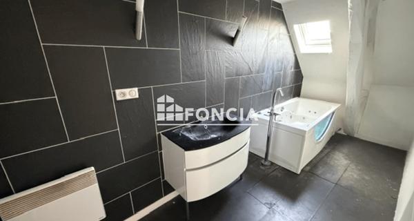 À vendre Maison 5 pièces 123 m² - Arnage 72230