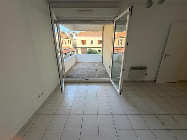 T2 33 m² avec terrasse et stationnement - Marseille 12 ème