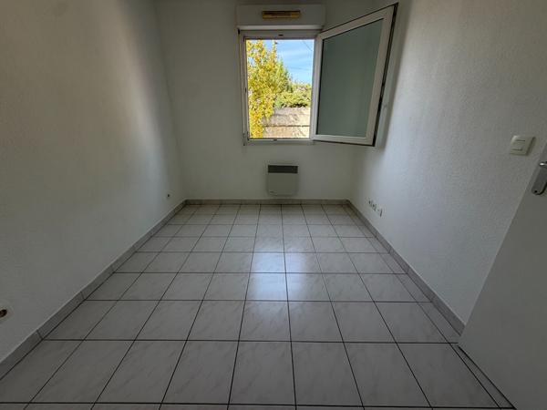 T2 33 m² avec terrasse et stationnement - Marseille 12 ème