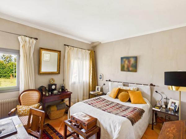 Grande maison Charentaise – 9 chambres et fort potentiel