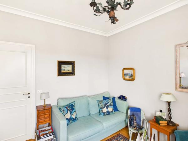 Grande maison Charentaise – 9 chambres et fort potentiel