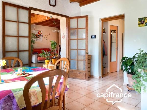 Maison 5 pièces, 115 m2 ,3 ch, dépendance,sur terrain 600 m2 AIX LES BAINS (73) quartier ST SIMON