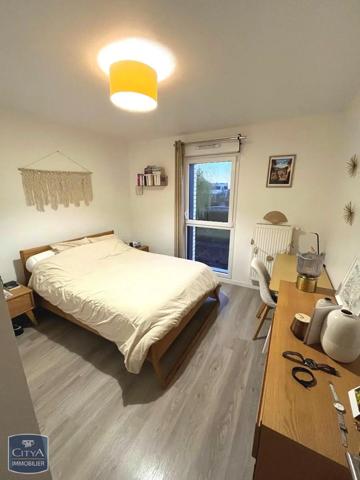 Appartement à louer 3 pièces 74.5m² Arras (62000)