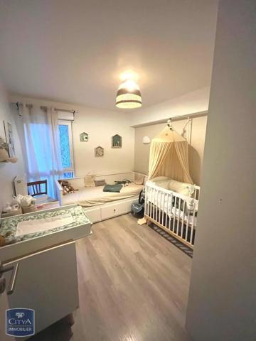 Appartement à louer 3 pièces 74.5m² Arras (62000)