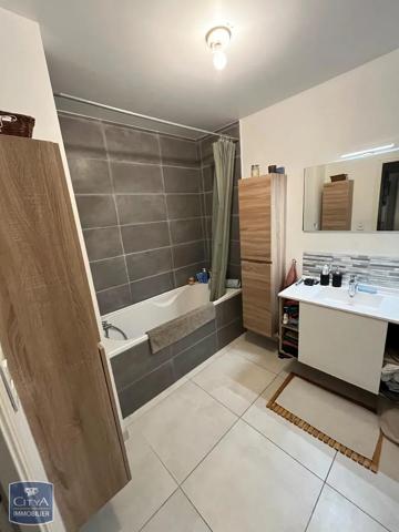 Appartement à louer 3 pièces 74.5m² Arras (62000)