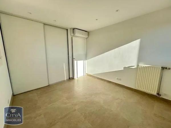Appartement à louer 3 pièces 79.81m²
