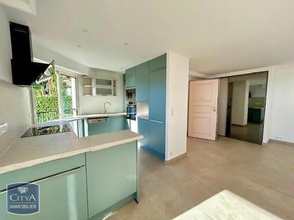 Appartement à louer 3 pièces 79.81m²