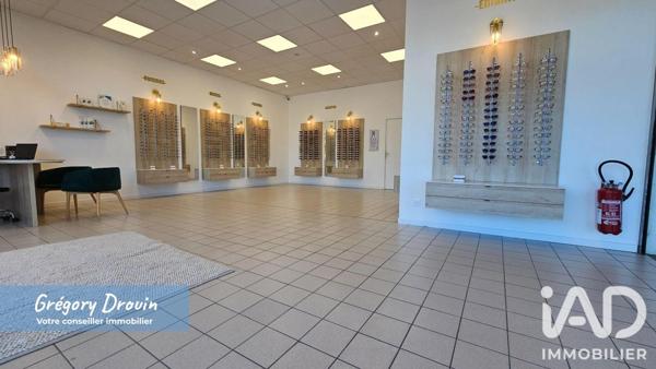 Santé, Optique​ à vendre 54,32 m² Le Malesherbois