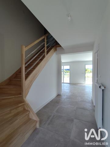 Location maison 5 pièces 129 m² Ingré